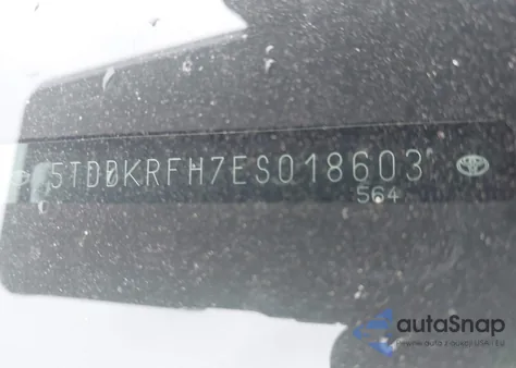 2014 Toyota Highlander Le Plus V6 from USA, damaged, VIN 5TDBKRFH7ES018603